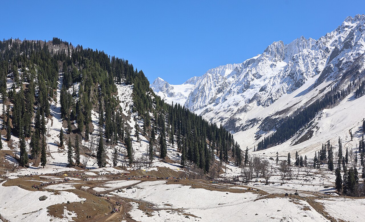 Thajiwas Glacier & Sonamarg Trail